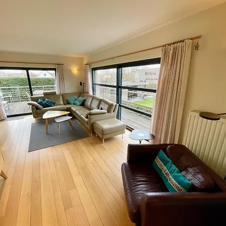 펜션 Spacious Located On The Dunes 오스트두인케르케